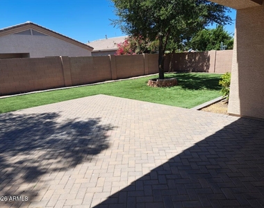 2045 E Indian Wells Drive - Photo Thumbnail 21