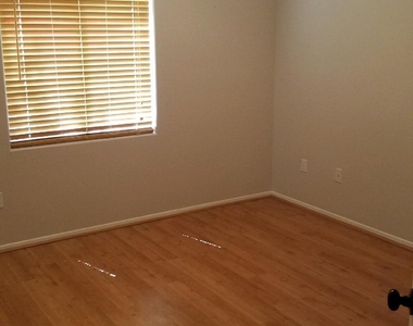 2045 E Indian Wells Drive - Photo Thumbnail 17