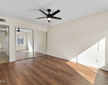 3600 N Hayden Road - Photo Thumbnail 20