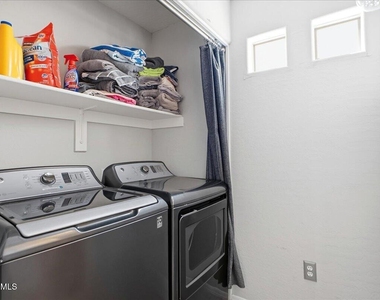 9070 E Gary Road - Photo Thumbnail 27