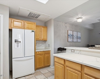 9070 E Gary Road - Photo Thumbnail 13