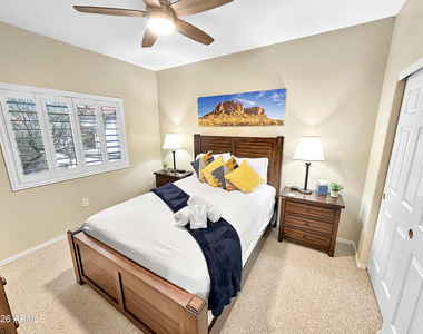 11375 E Sahuaro Drive - Photo Thumbnail 19