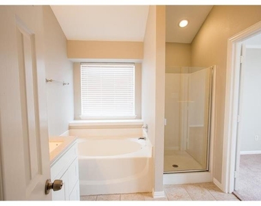 1006 Port Aransas Drive - Photo Thumbnail 10
