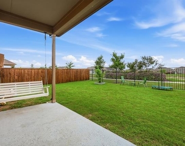817 Adelyn Street - Photo Thumbnail 24