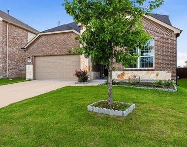 817 Adelyn Street - Photo Thumbnail 1