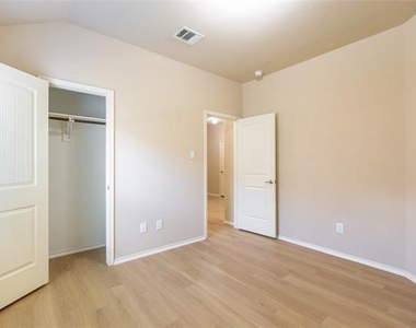 5213 Rustic Ridge Drive - Photo Thumbnail 21