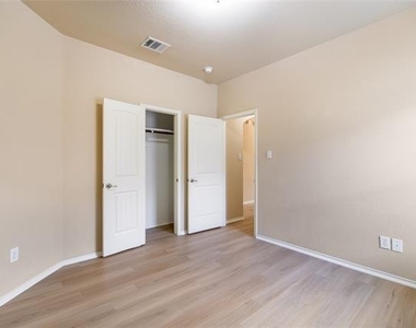 5213 Rustic Ridge Drive - Photo Thumbnail 19