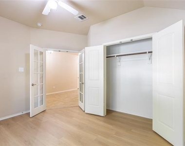 5213 Rustic Ridge Drive - Photo Thumbnail 3
