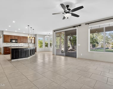 4302 E Mossman Road - Photo Thumbnail 14