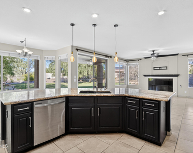4302 E Mossman Road - Photo Thumbnail 8