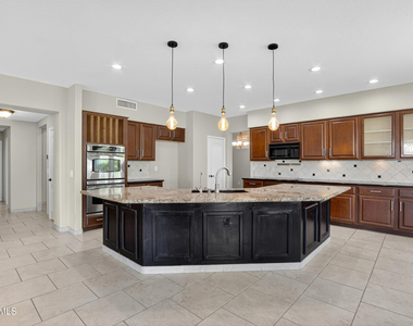 4302 E Mossman Road - Photo Thumbnail 4