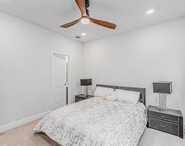 3521 Treasure Drive - Photo Thumbnail 14