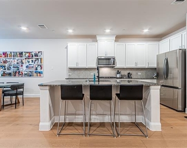 3521 Treasure Drive - Photo Thumbnail 12