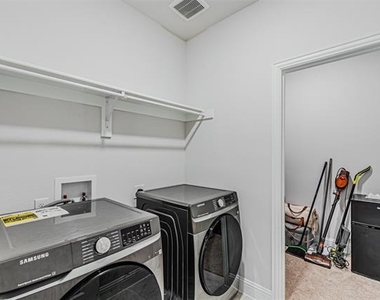 3521 Treasure Drive - Photo Thumbnail 21