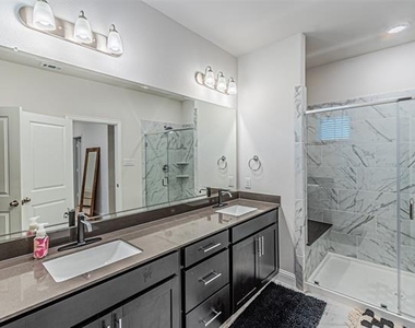 3521 Treasure Drive - Photo Thumbnail 19