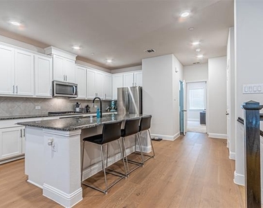 3521 Treasure Drive - Photo Thumbnail 3