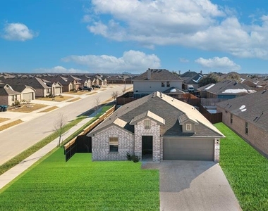 417 Destin Drive - Photo Thumbnail 2