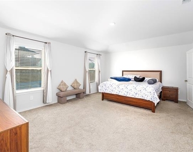 417 Destin Drive - Photo Thumbnail 12