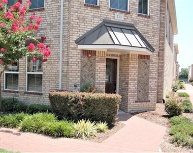 213 Lily Lane - Photo Thumbnail 1