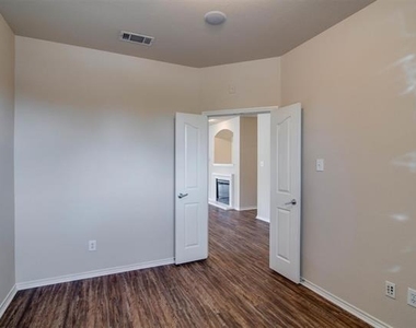 10860 Hawks Landing Road - Photo Thumbnail 13