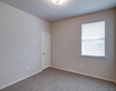 10860 Hawks Landing Road - Photo Thumbnail 14