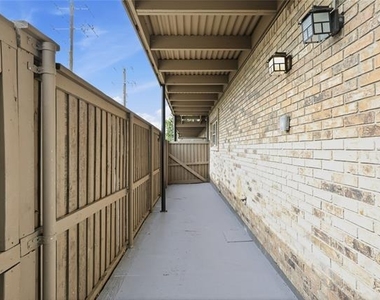7937 Royal Lane - Photo Thumbnail 8
