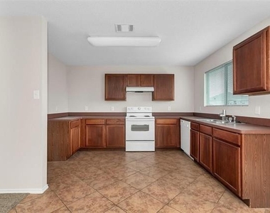 2152 Laughlin Road - Photo Thumbnail 7