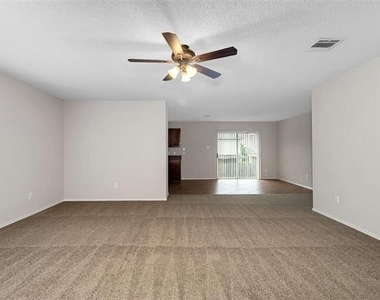 2152 Laughlin Road - Photo Thumbnail 3