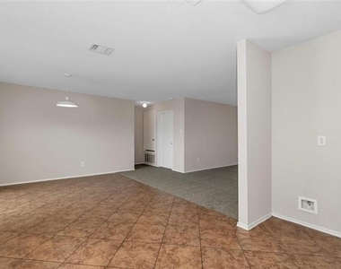 2152 Laughlin Road - Photo Thumbnail 8