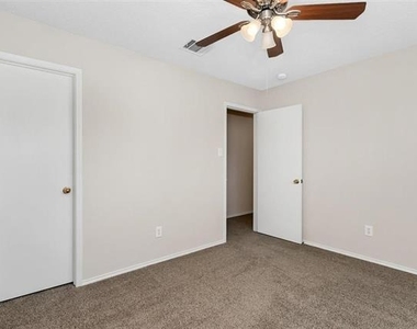 2152 Laughlin Road - Photo Thumbnail 18