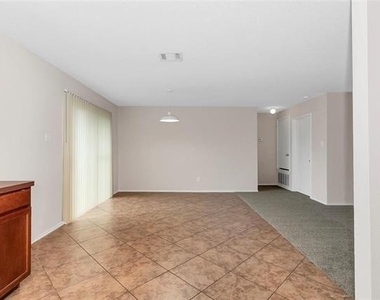 2152 Laughlin Road - Photo Thumbnail 9