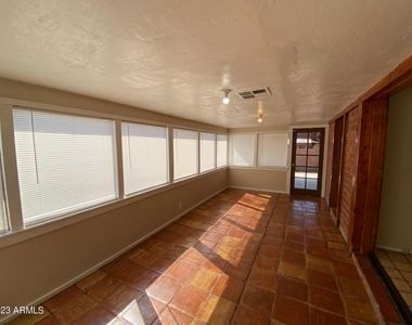 4251 W Keim Drive - Photo Thumbnail 18