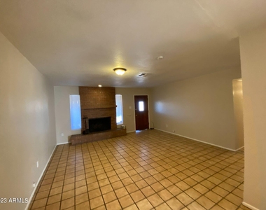 4251 W Keim Drive - Photo Thumbnail 3