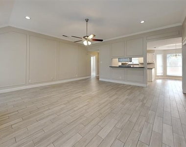 121 Princeton Circle - Photo Thumbnail 1