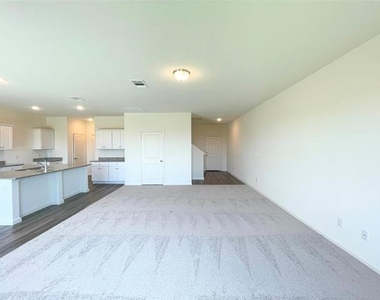 1702 Chapel Hill Lane - Photo Thumbnail 5