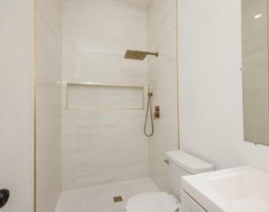 2216 Dyson Street - Photo Thumbnail 10