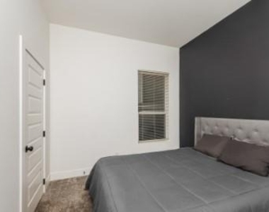 2216 Dyson Street - Photo Thumbnail 6