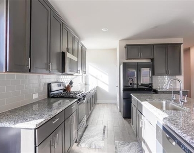 412 Christie Crossing - Photo Thumbnail 12