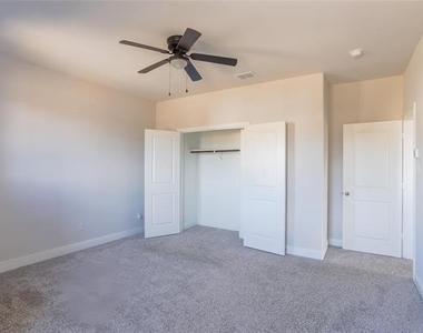 412 Christie Crossing - Photo Thumbnail 24