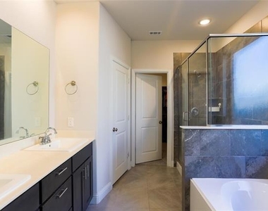 412 Christie Crossing - Photo Thumbnail 19