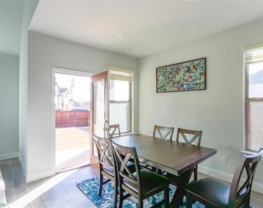 412 Christie Crossing - Photo Thumbnail 7