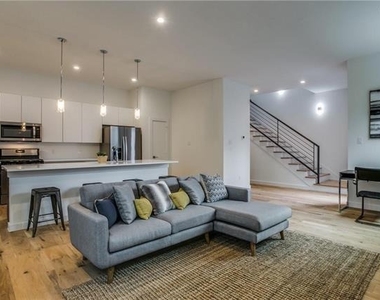 2627 Kimsey Drive - Photo Thumbnail 9