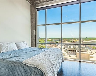 1001 Belleview Street - Photo Thumbnail 10