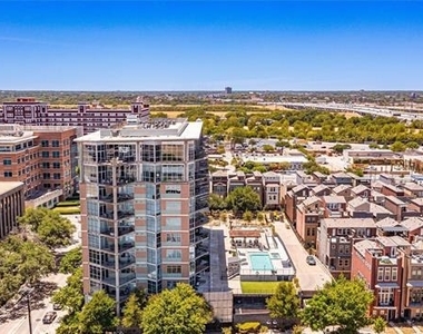 1001 Belleview Street - Photo Thumbnail 23
