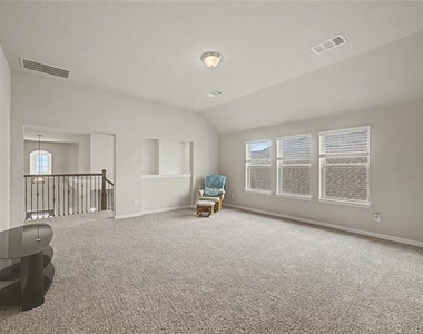 605 Fenceline Drive - Photo Thumbnail 20