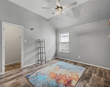 605 Fenceline Drive - Photo Thumbnail 24