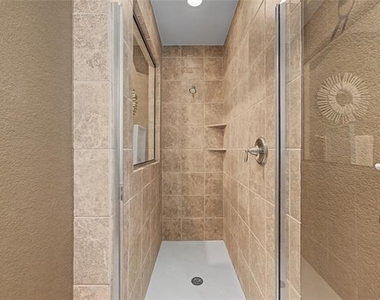 605 Fenceline Drive - Photo Thumbnail 14