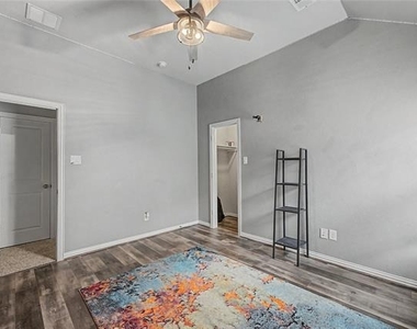 605 Fenceline Drive - Photo Thumbnail 25