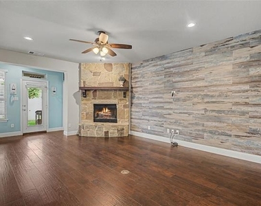 605 Fenceline Drive - Photo Thumbnail 5