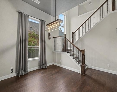 605 Fenceline Drive - Photo Thumbnail 3